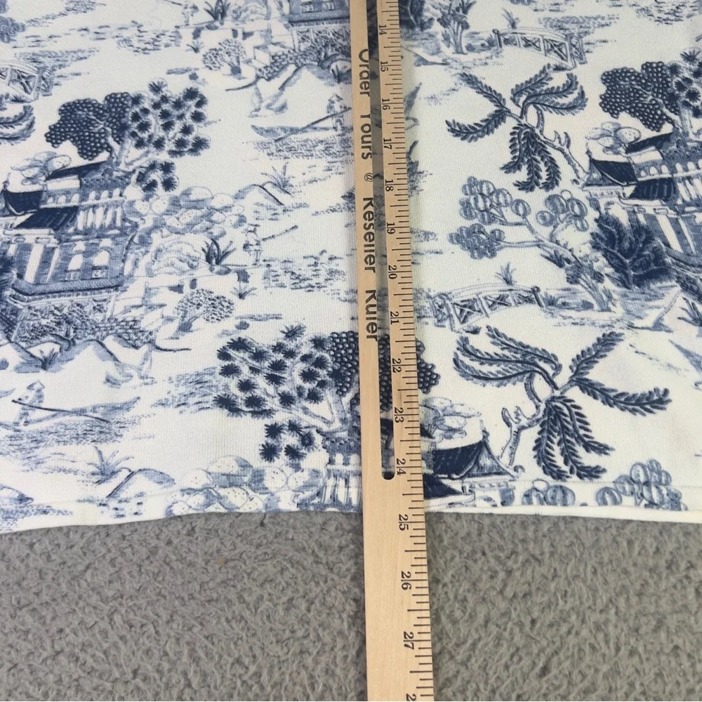 J Mclaughlin Sweater Womens Large White Blue Printed Long Sleeve Preppy - Picture 7 of 8